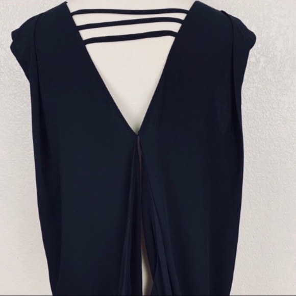 Daniel Rainn Black Pleated Open V Neck Back Top L - Picture 3 of 6